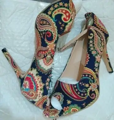 Women's stiletto heel shoes