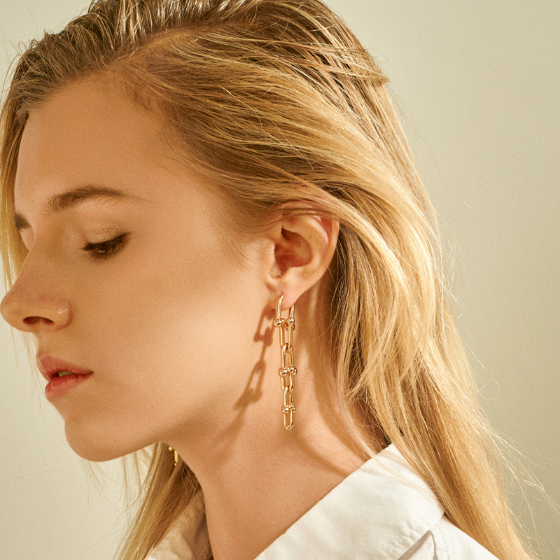 Chain simple personality golden earrings