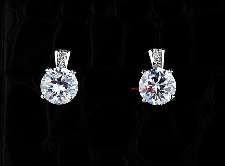 Zircon earrings