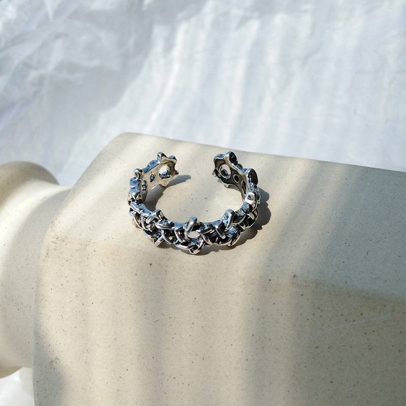 Classical hip hop creative ring