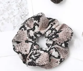 Bright Leopard Large Intestine Loop Light Serpentine - Shop at LoveMi