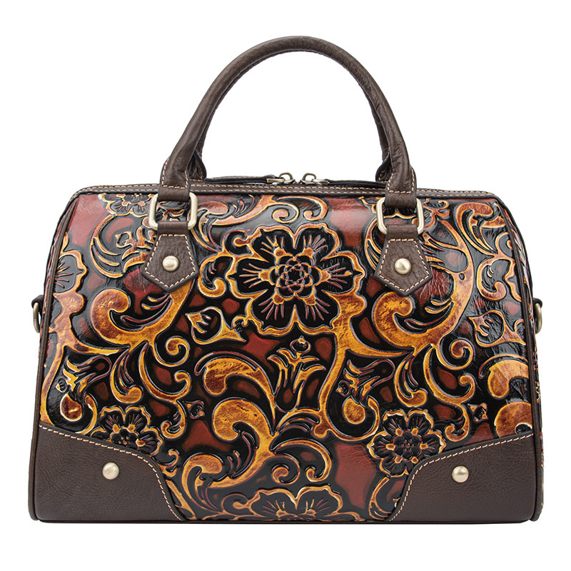 The first layer of leather hand-colored leather handbag