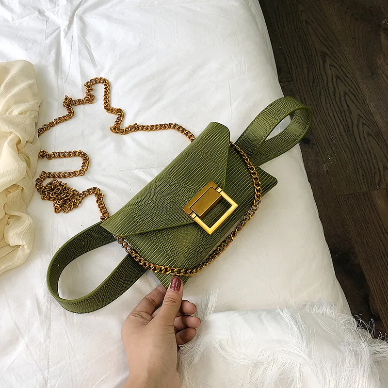 Textured messenger bag - Green