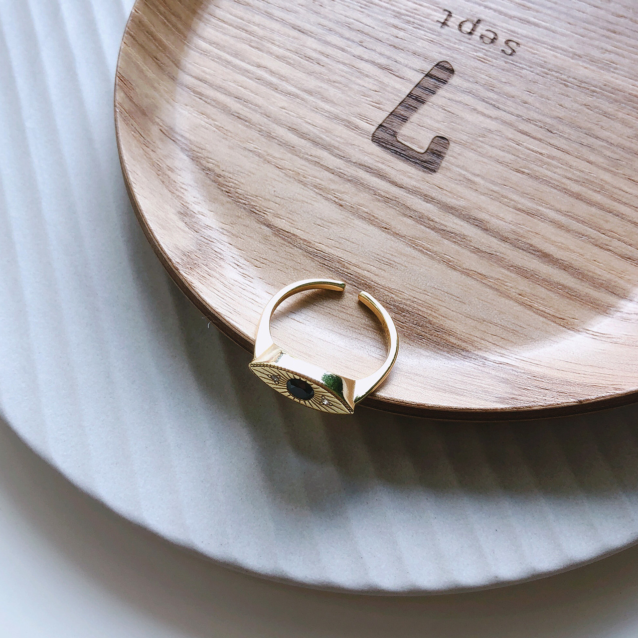 Silver and black diamonds gold ring