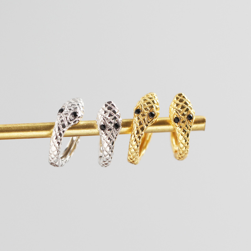 Creative personality serpentine earrings