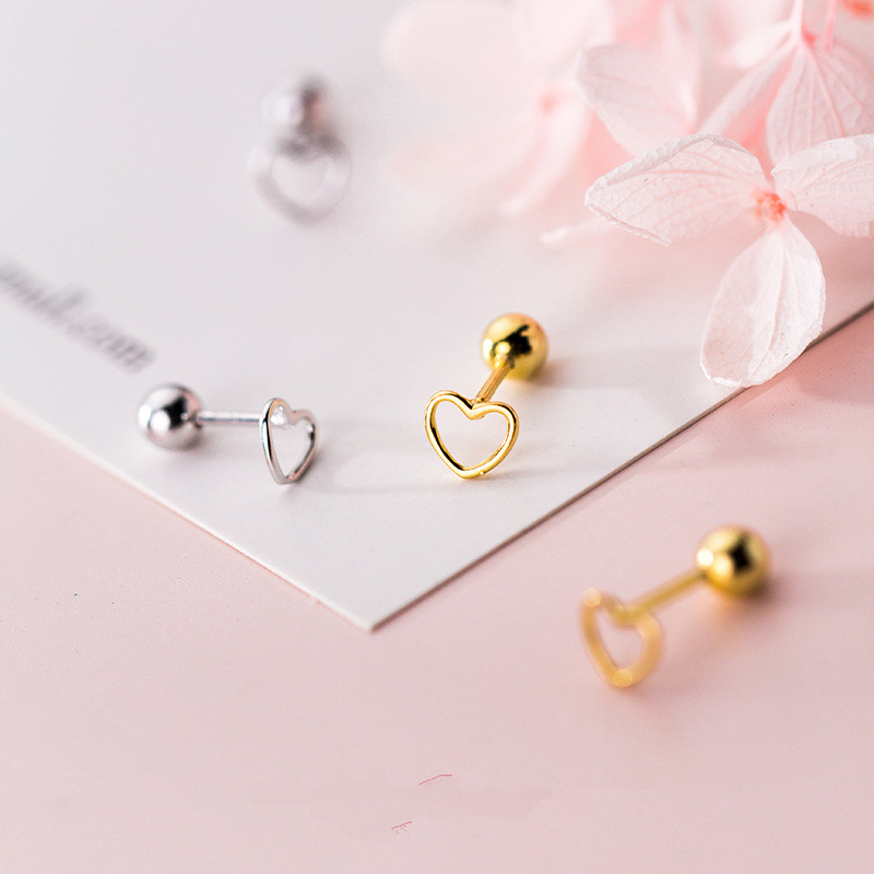 Hollow love earrings