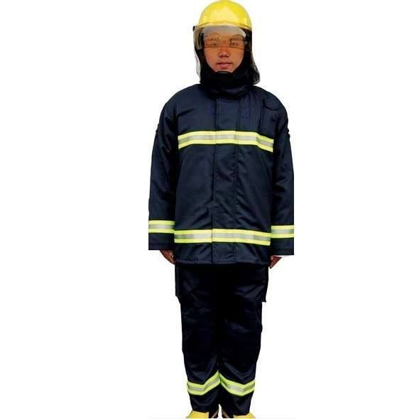 Fire fighting suit