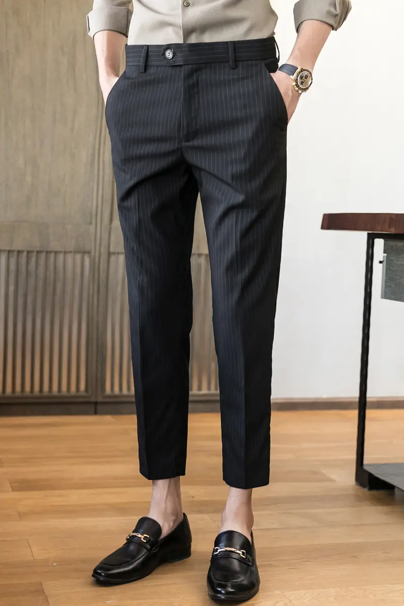 Men's slim pants in spring and summer