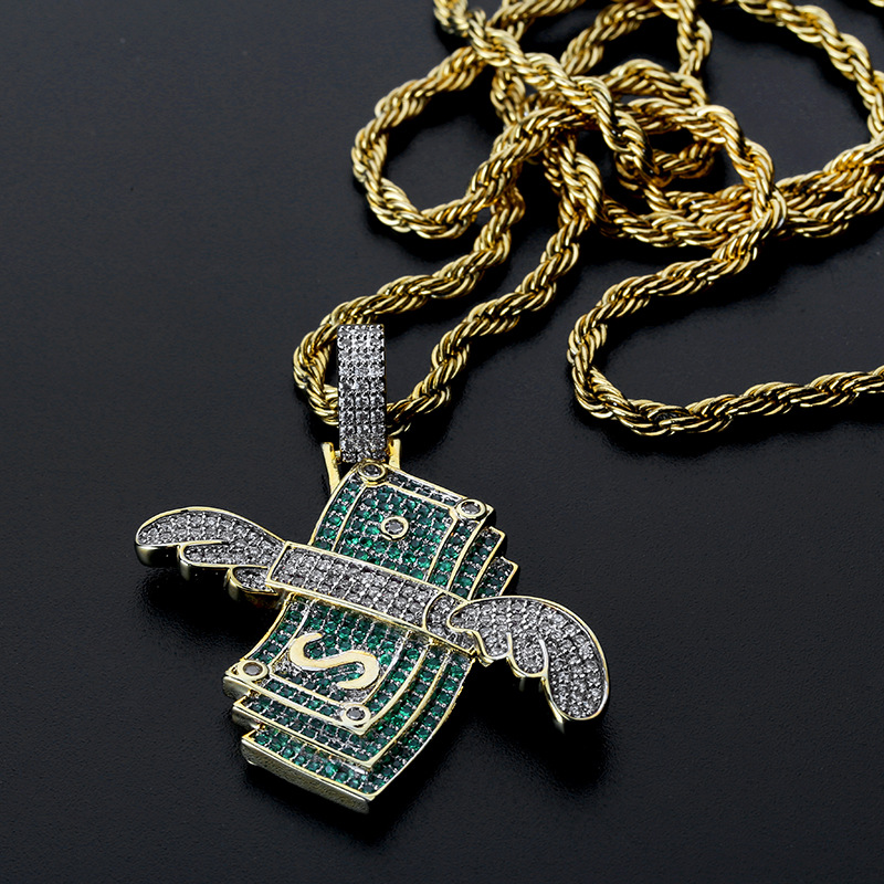 Pendant slightly inlaid with zircon necklace