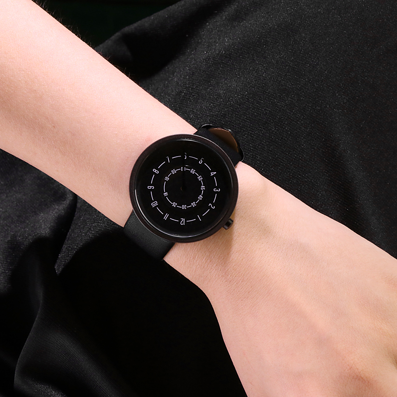 Punk style simple belt quartz watch