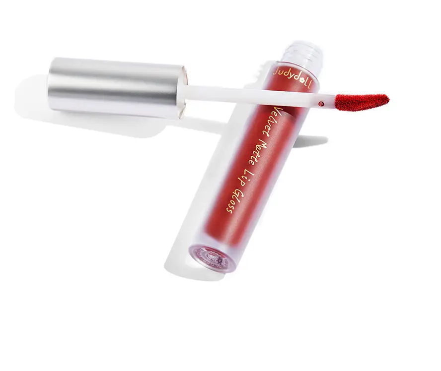 Red brown rotten tomato color lipstick