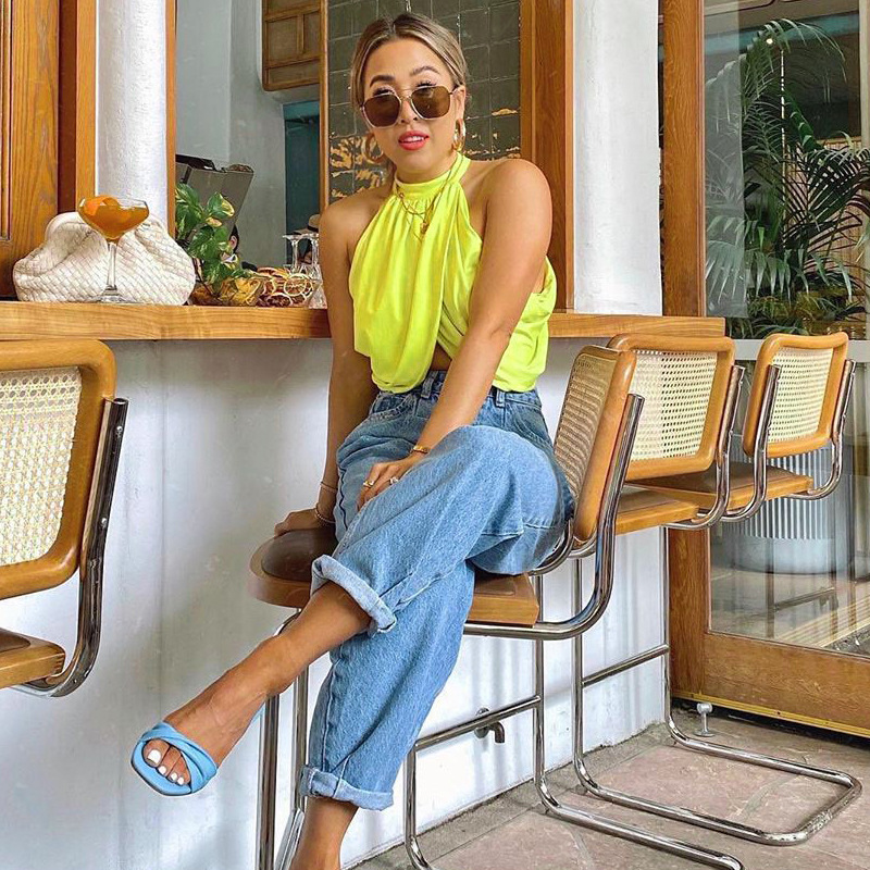 صدرية بحمالة عنق