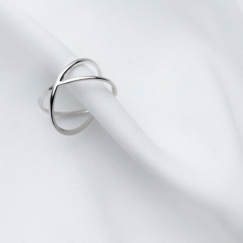 Double cross ring