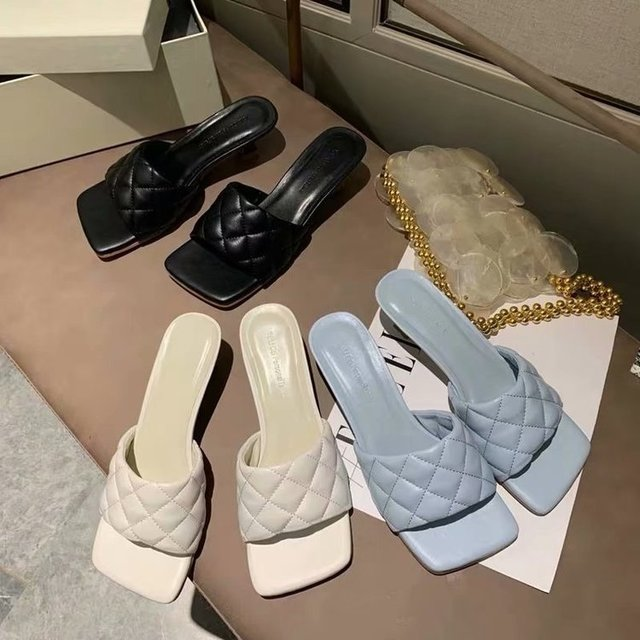 Diamond square head Roman slippers