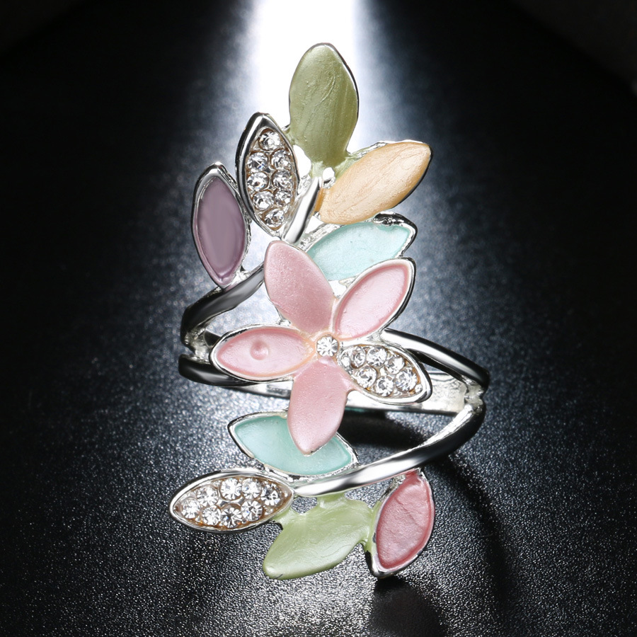 Enamel flower ring