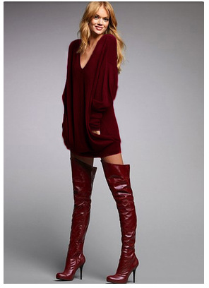 V-neck long sleeve t-shirt skirt