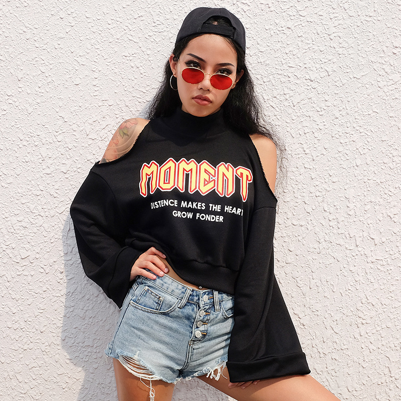 Loose top turtleneck strapless slim sweater