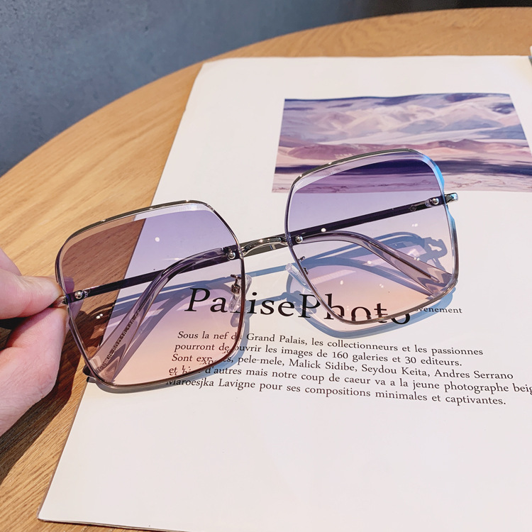 Rimless cut square sunglasses for women - Image 2