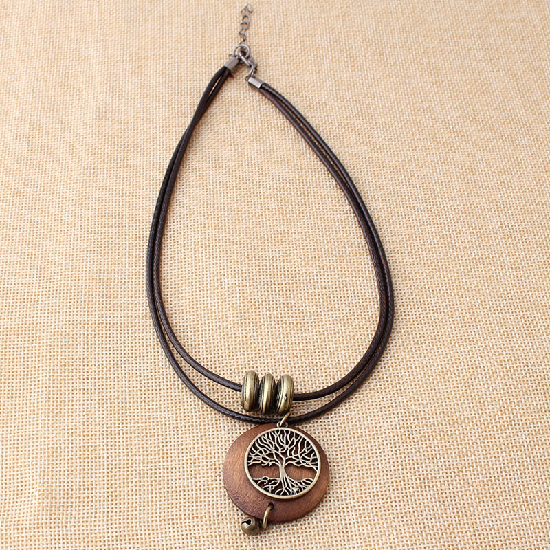 Wooden clothing accessories