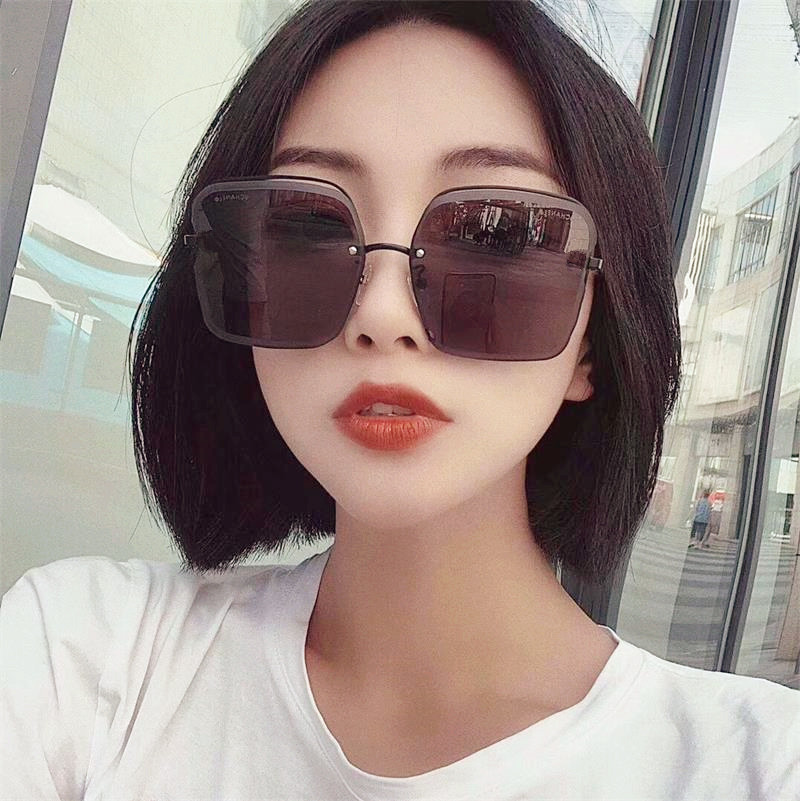 Rimless cut square sunglasses for women - Image 3