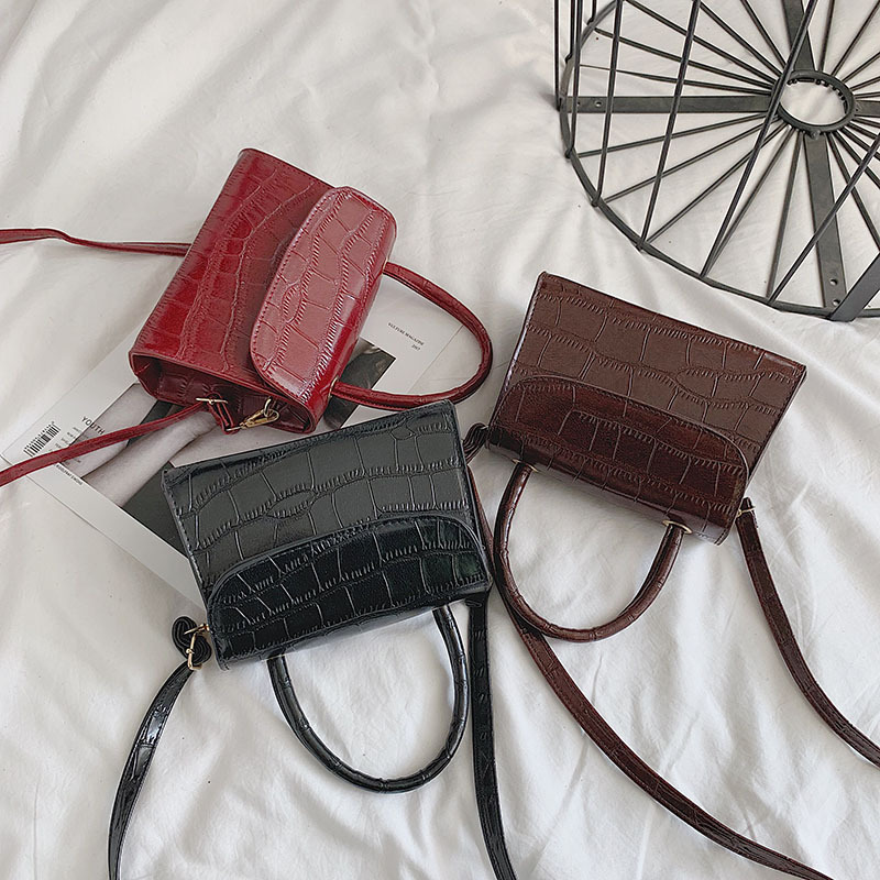 Fashion portable small square bag