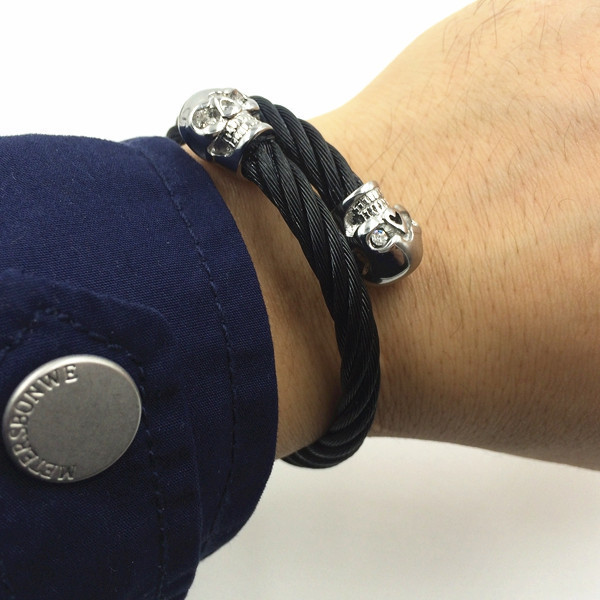 New Double Skull Titanium Steel Men's Steel Wire Bracelet