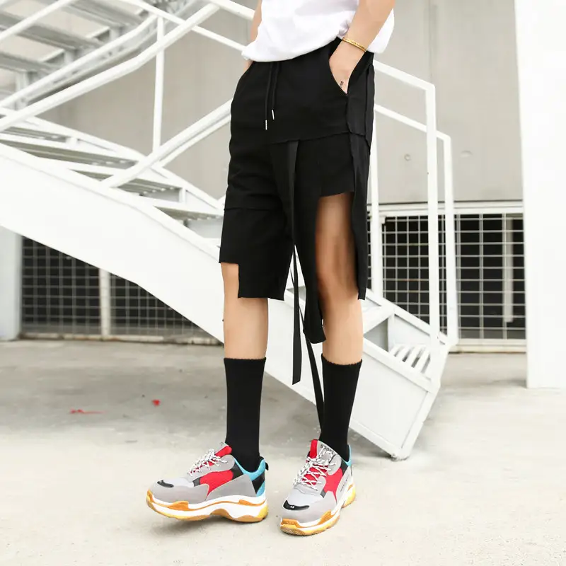 Trendy asymmetric shorts