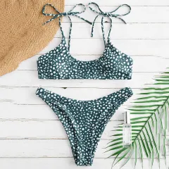 Solid color strap bikini split swimsuit - Green - View 1