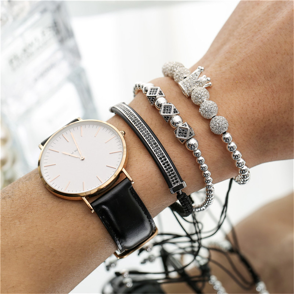 Exaggerated diamond inlaid crescent Bracelet