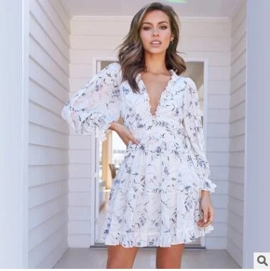 Ruffled V-neck floral cake skirt