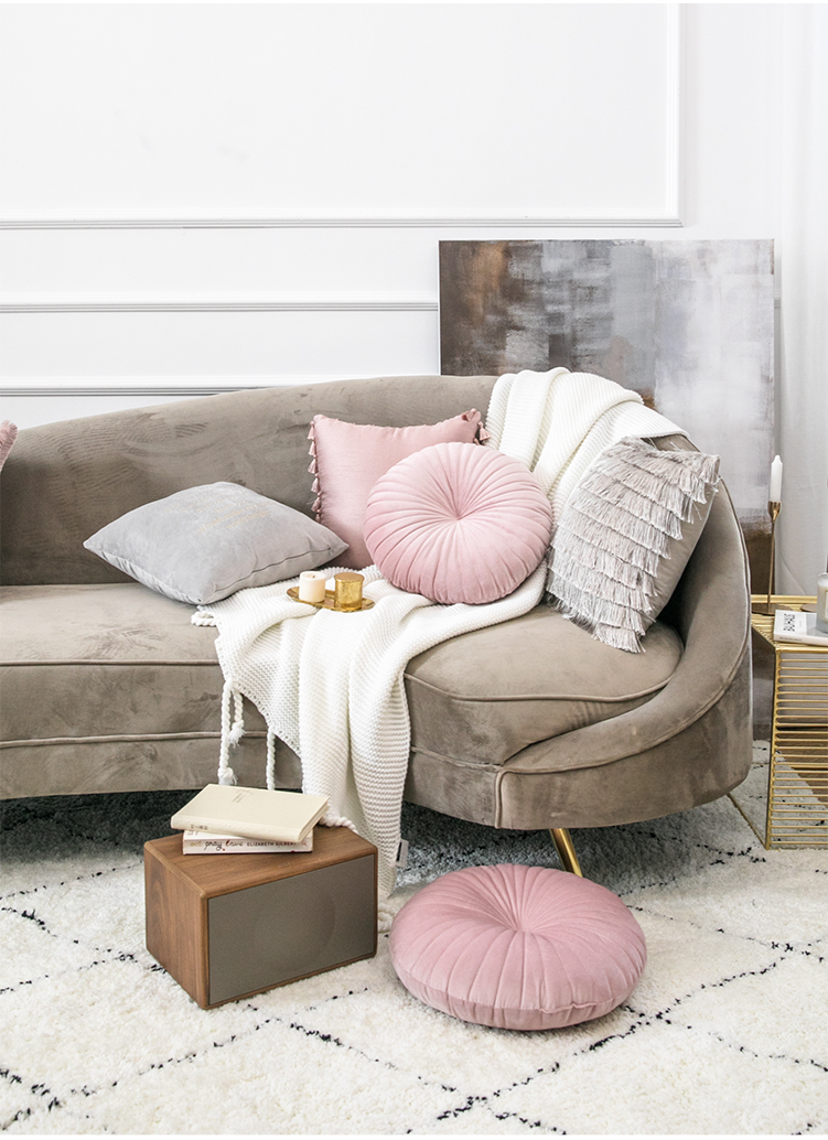 Small pumpkin velvet pillow