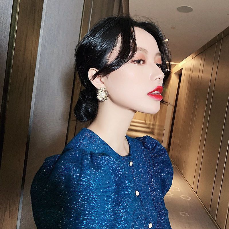 French pearl earrings