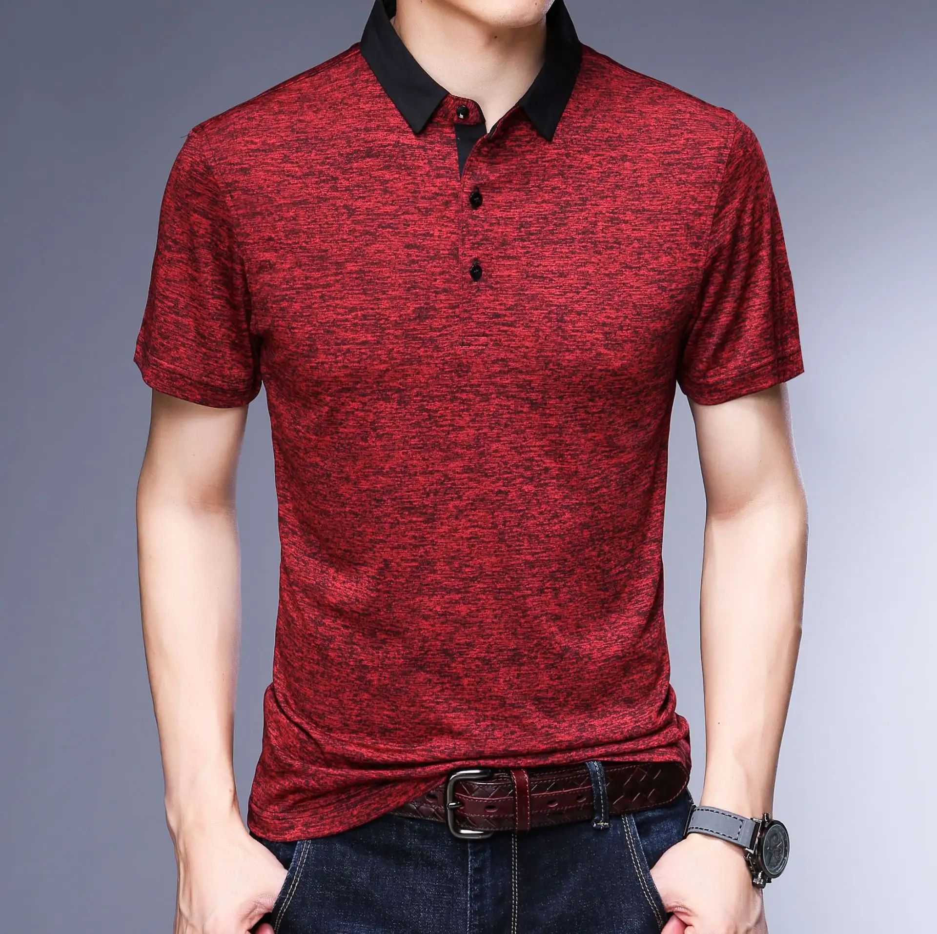 Loose lapels and short sleeves for men