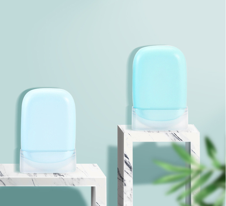 Portable ultraviolet toothbrush sterilizer