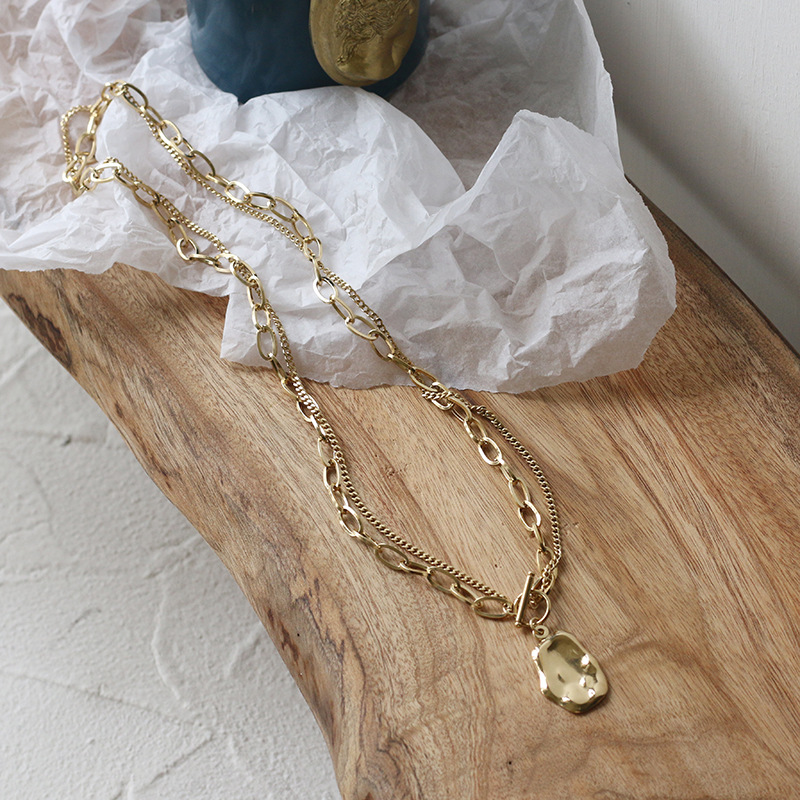 Thick chain necklace