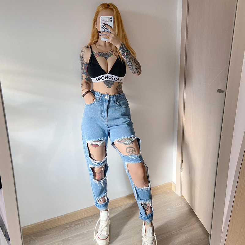 Ripped raw high-rise jeans