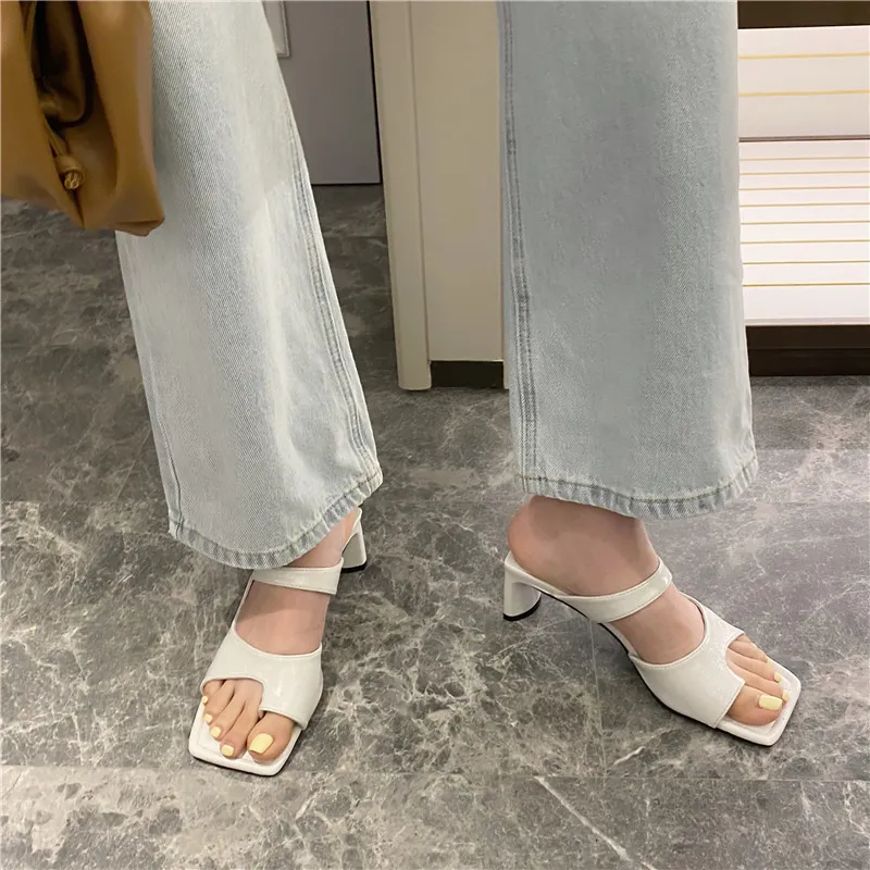 High-heeled chunky heel sandals - White