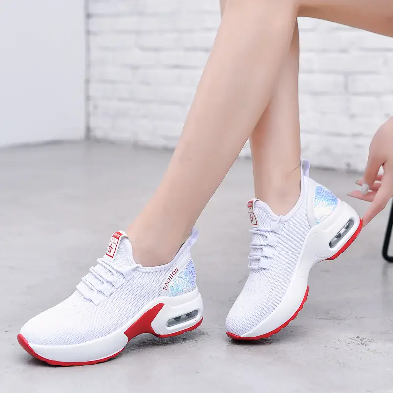 Fly weaving  casual sports shoes
