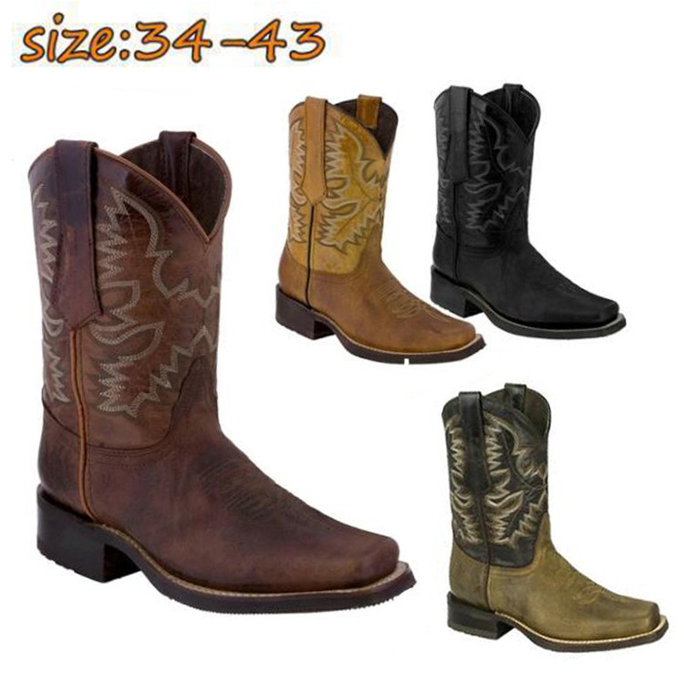 Studded short tube Martin boots