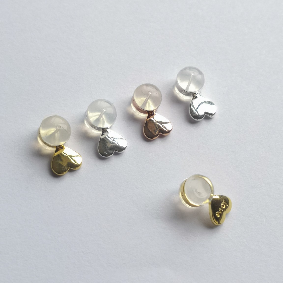 Love type silicone earrings