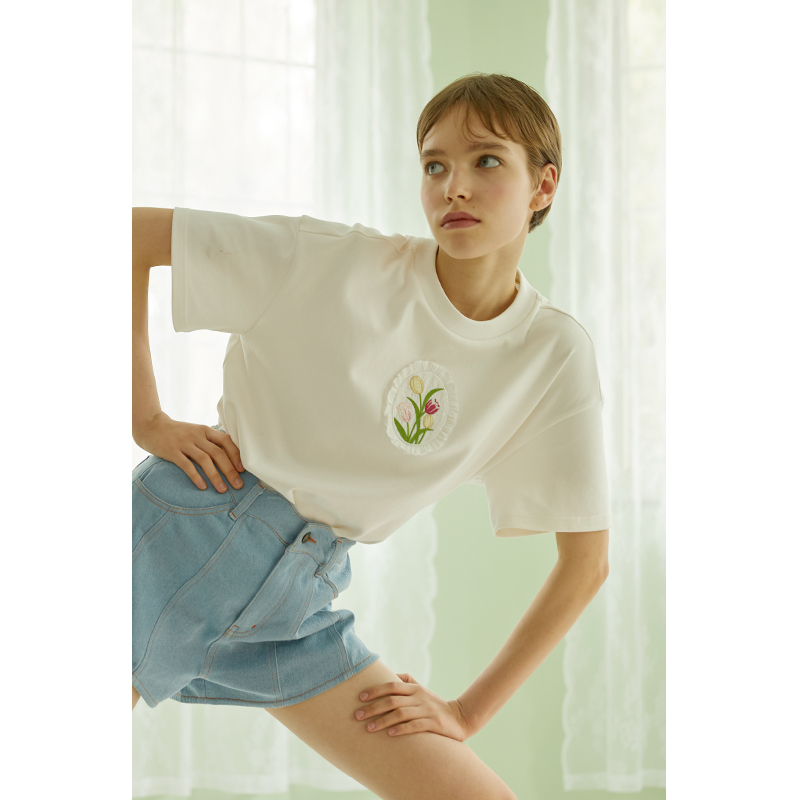 Loose fashion solid color T-shirt