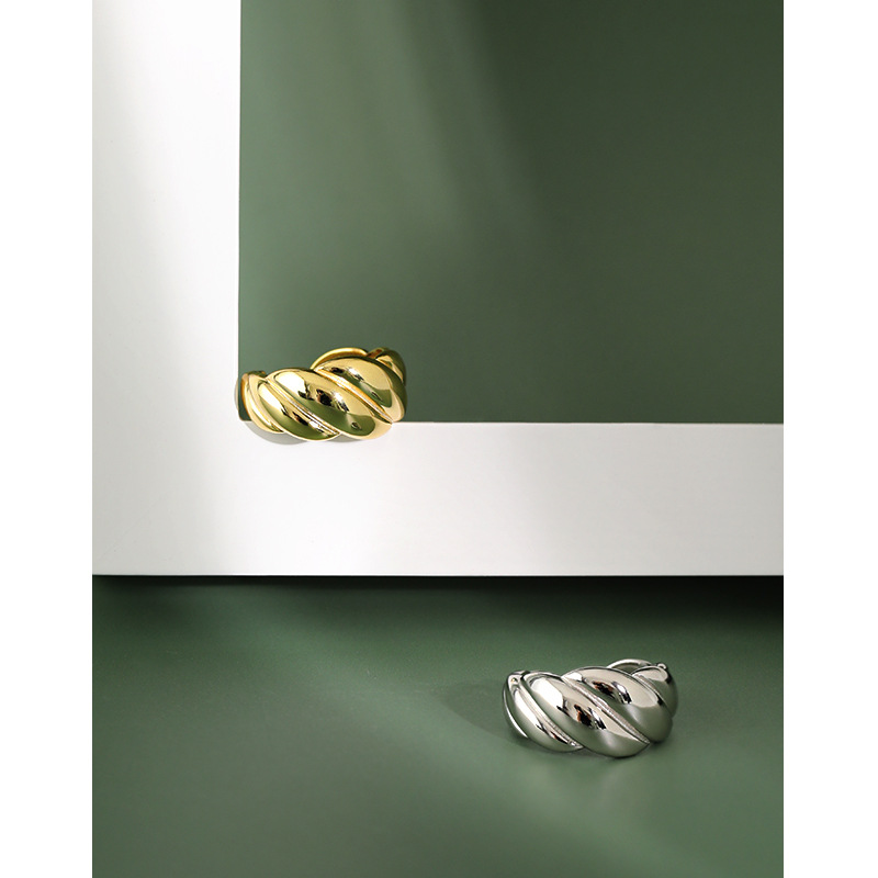 Wavy 925 sterling silver ring