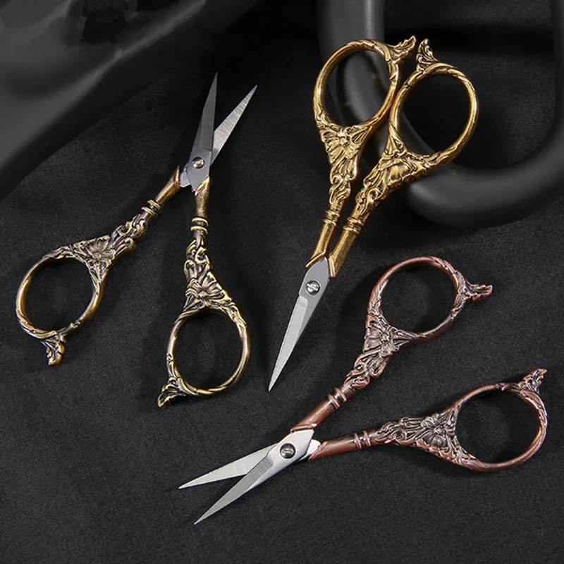 Exquisite Vintage Scissors