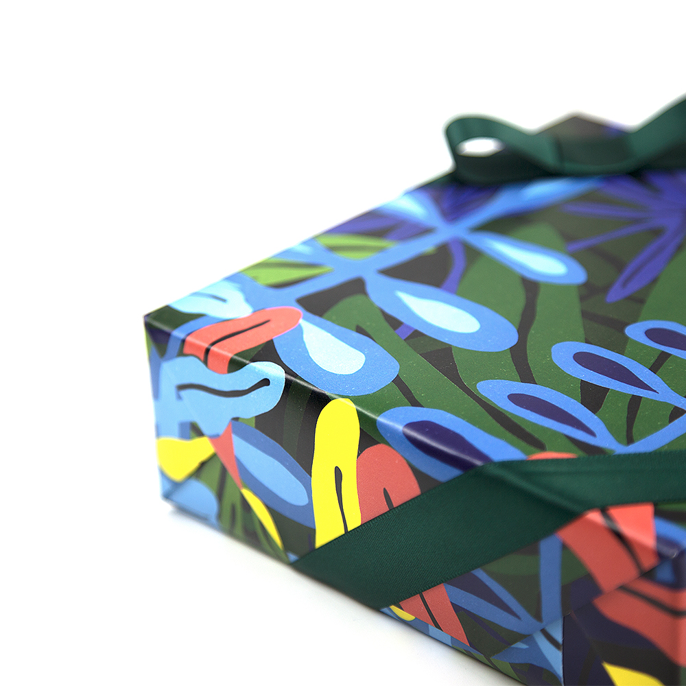 Gift wrapping paper for lovers (Thick forest 1)