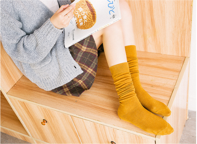 Title 2, Japanese-style long pile knee socks