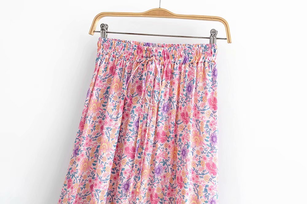 Printed lace skirt with elastic waist