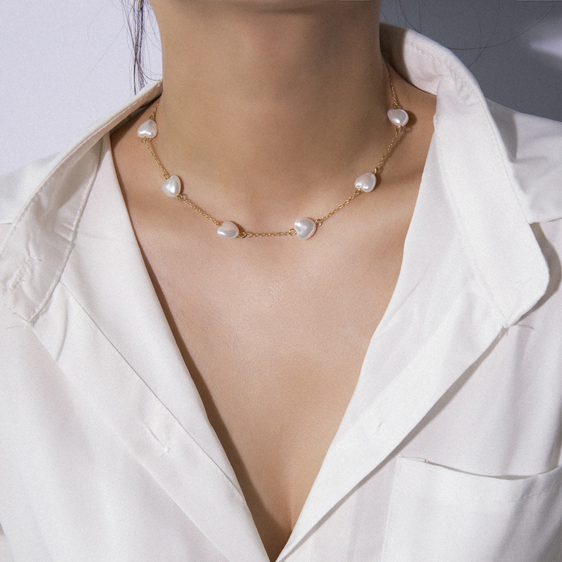 Pearl Heart Single Layer Necklace