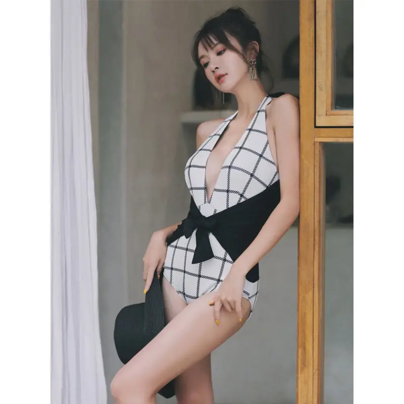Retro one-piece slim swimsuit