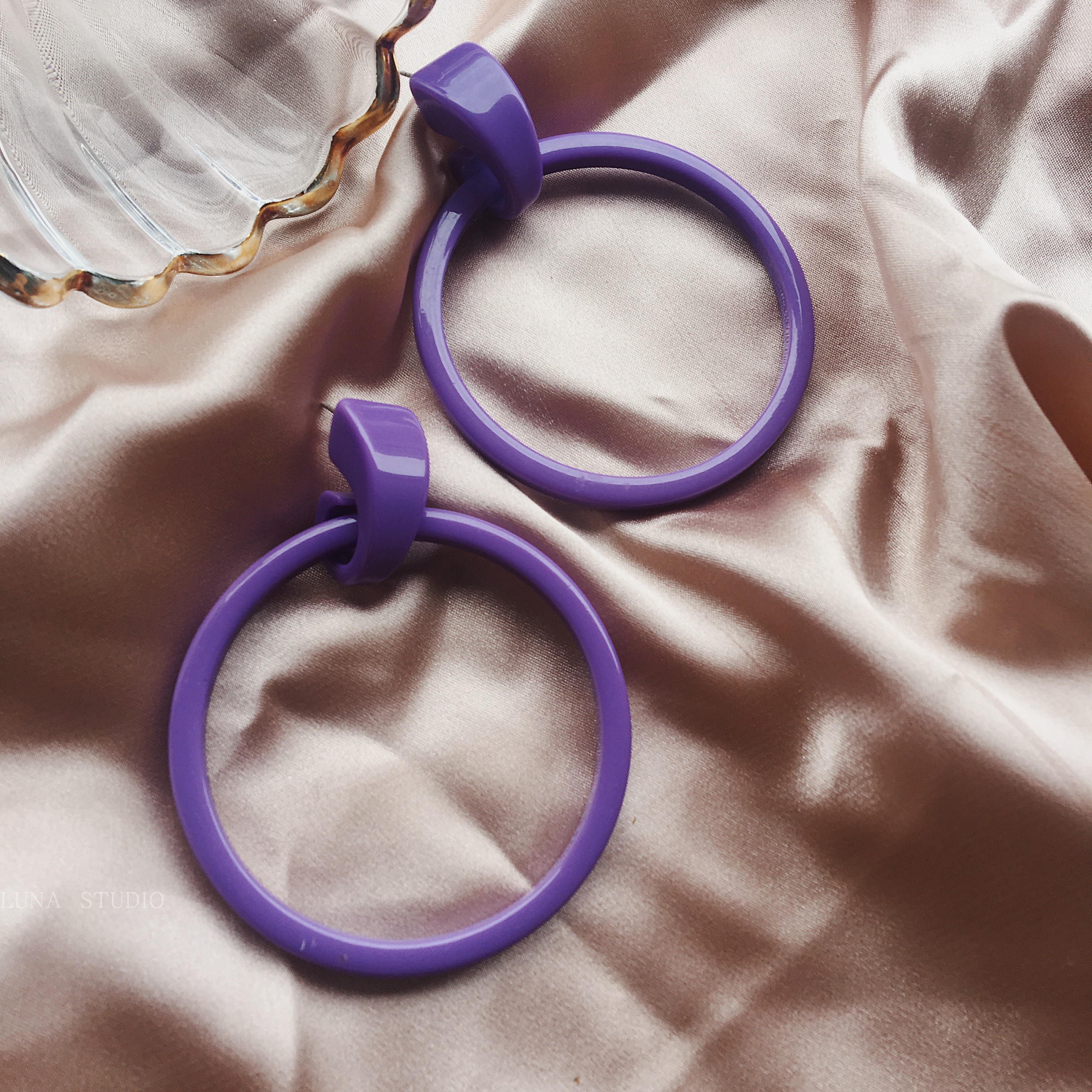 Big circle exaggerated Earrings