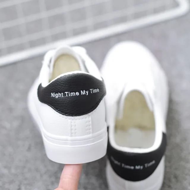Women's board shoes flat sneakers Black - Shop at LoveMi
